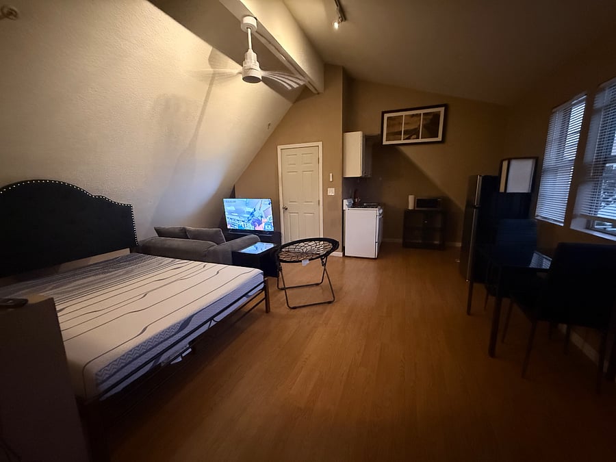 Furnished Finder property 674402_1 photo 3