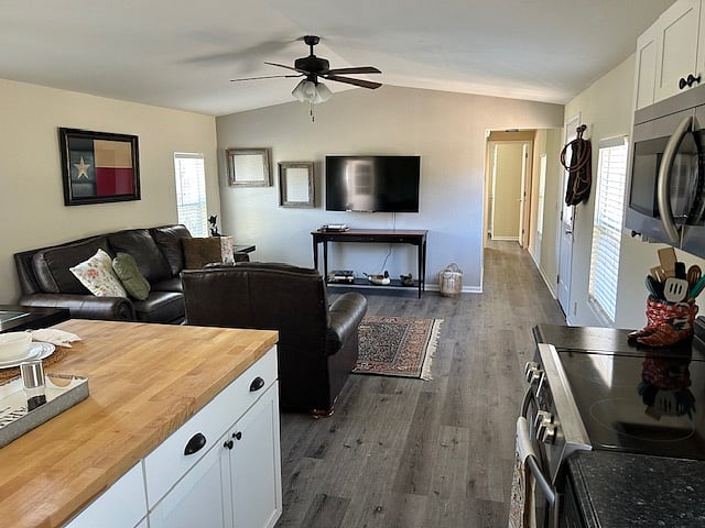 Furnished Finder property 674442_1 photo 14
