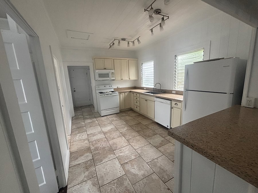 Furnished Finder property 674480_2 photo 4