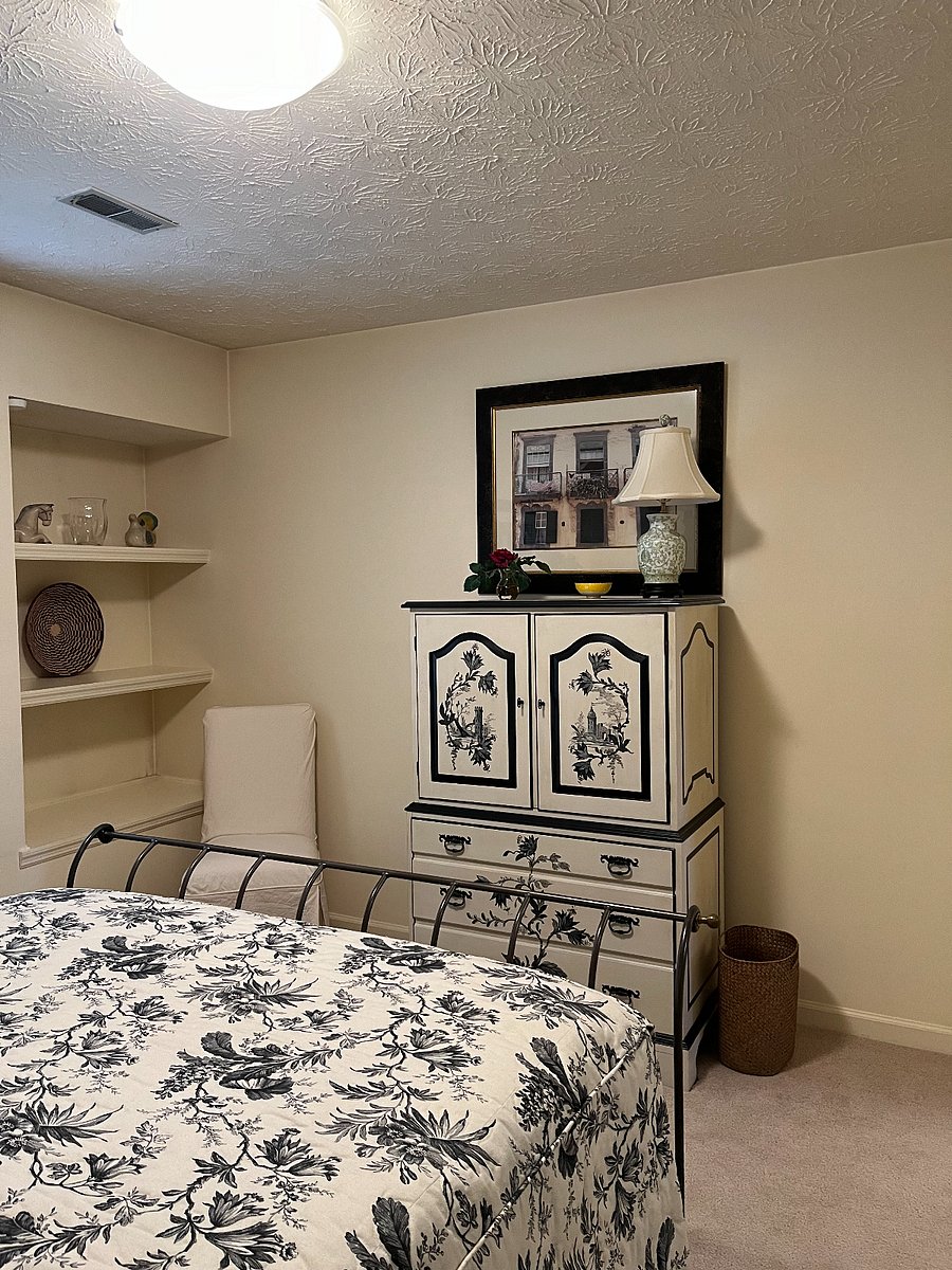 Guest room #1