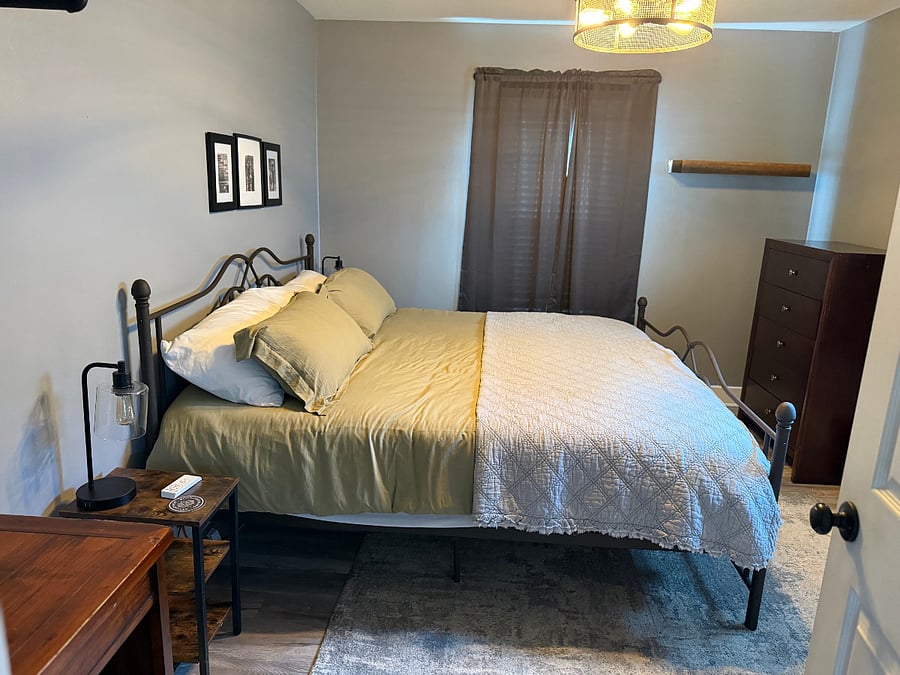Bedroom #1 (King Bed)