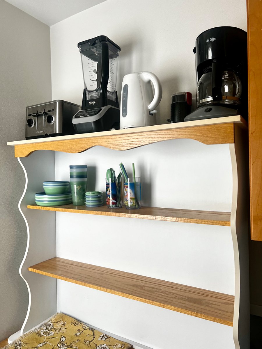 Toaster | Ninja Blender | Electric Water Kettle | Coffee Bean Grinder | Coffee Maker | Children's Cups with Lids & Straws, Utensils, plates, & bowls