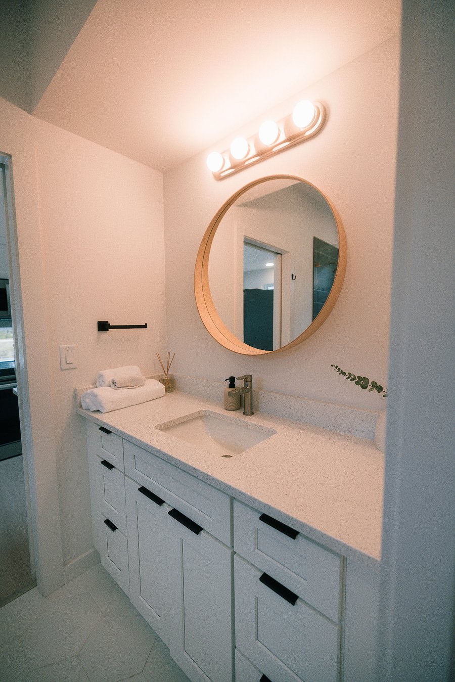 Furnished Finder property 674910_1 photo 17