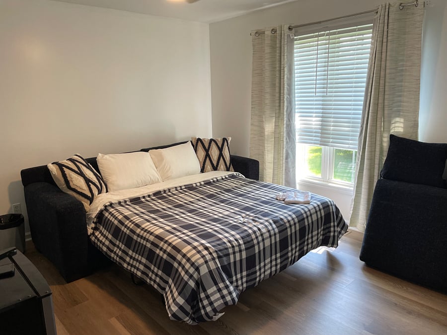 Queen bed