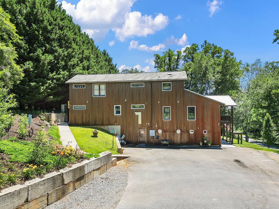 Utopia Steel Clad Industrial Nirvana Driveway