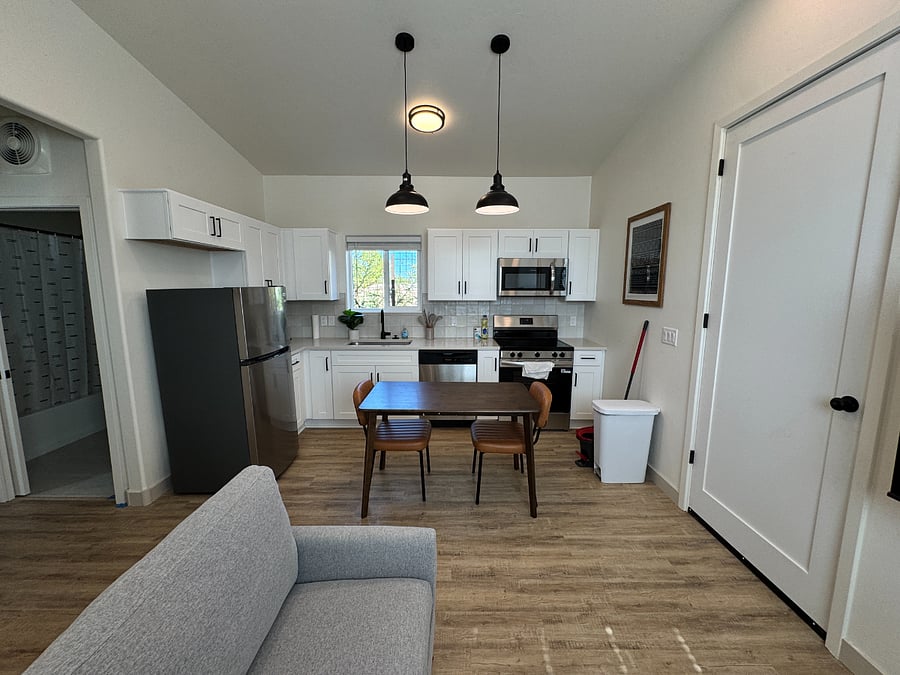 Furnished Finder property 675205_1 photo 11