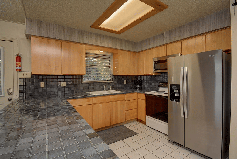 Furnished Finder property 675419_1 photo 30