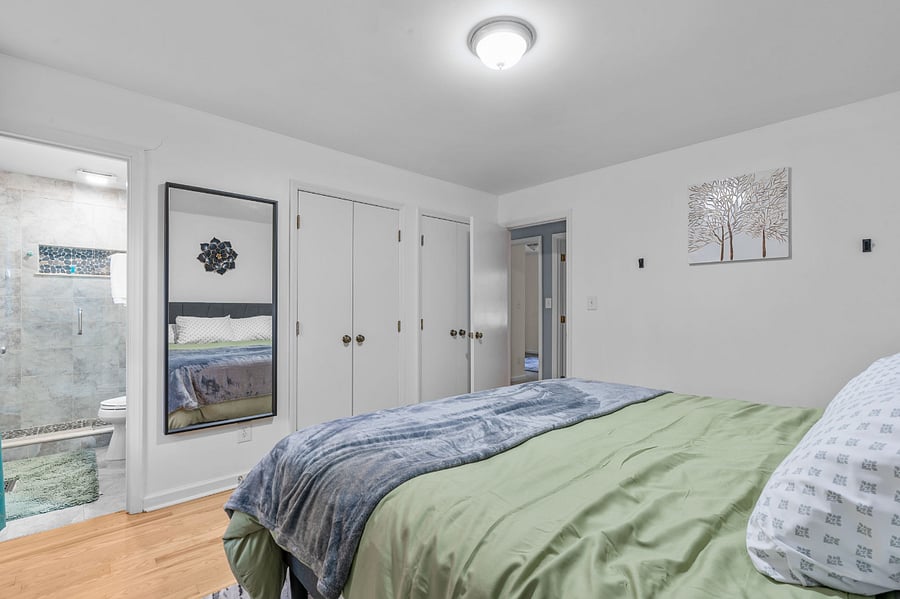 Master Bedroom with a king size mattress
