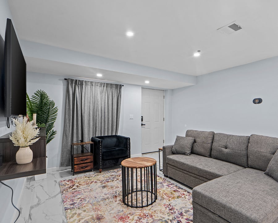 Furnished Finder property 675459_1 photo 1