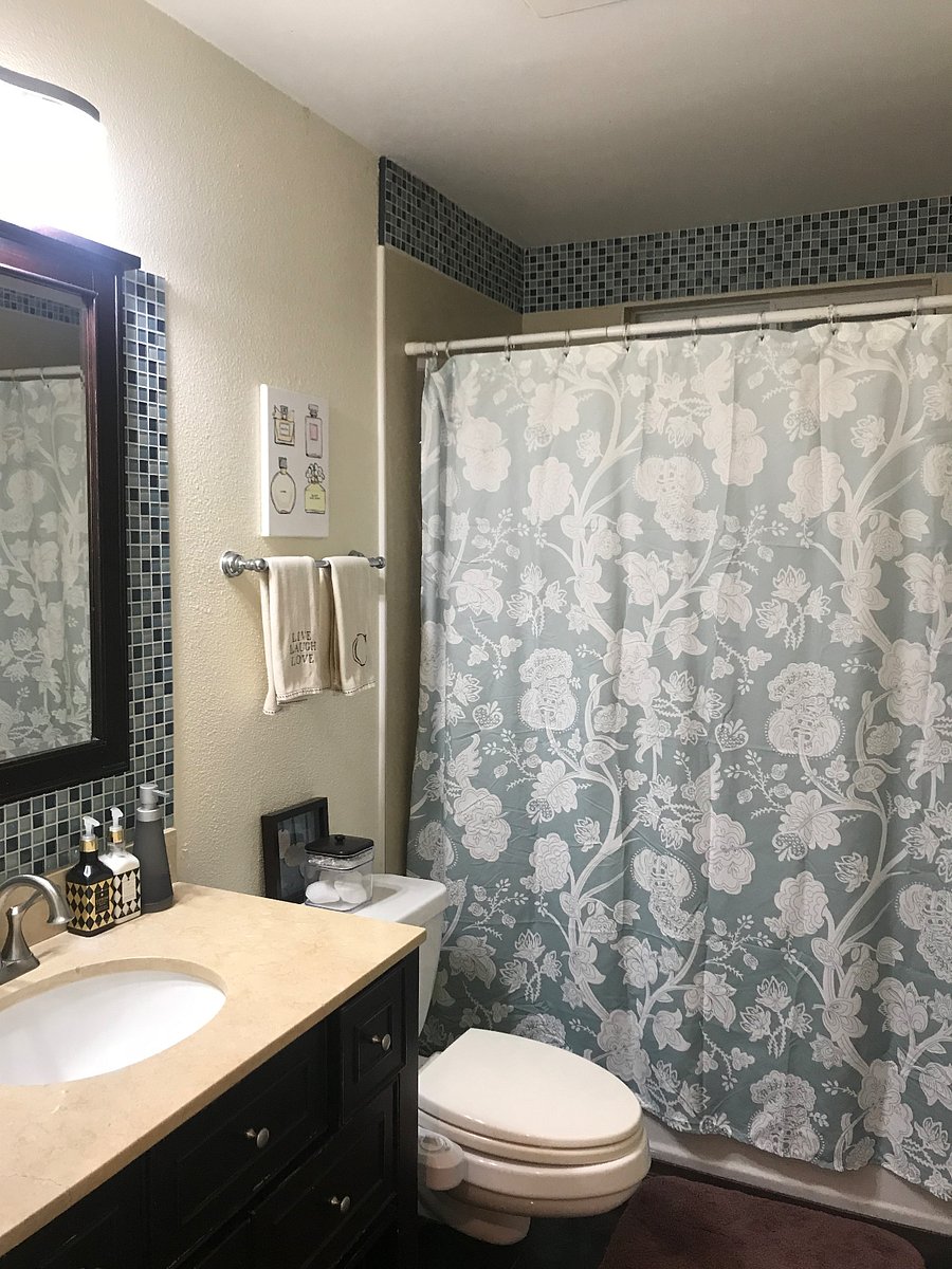Bathroom with shower tub and bidet
