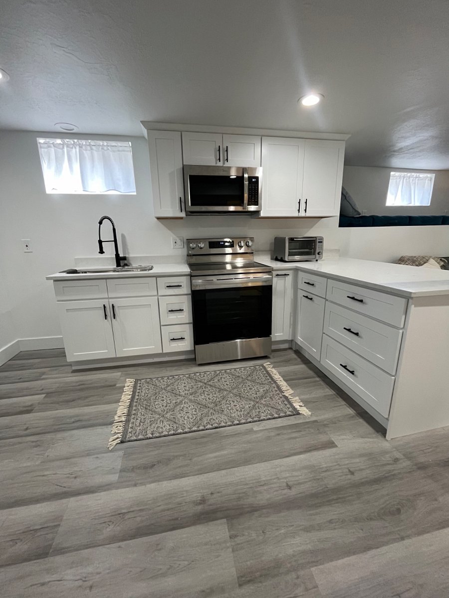 Furnished Finder property 675706_1 photo 12