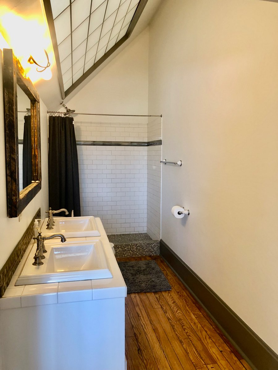 LARGE BATHROOM ON MAIN FLOOR WITH SHOWER