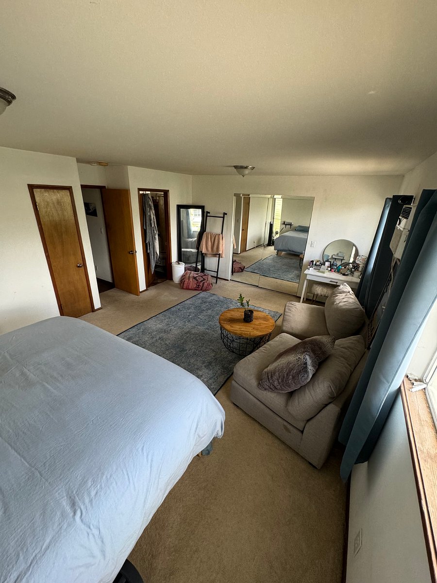Master Suite with sitting area