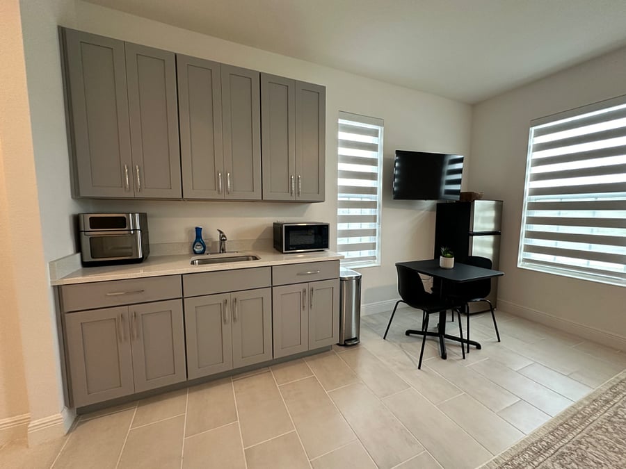 Furnished Finder property 675996_1 photo 3