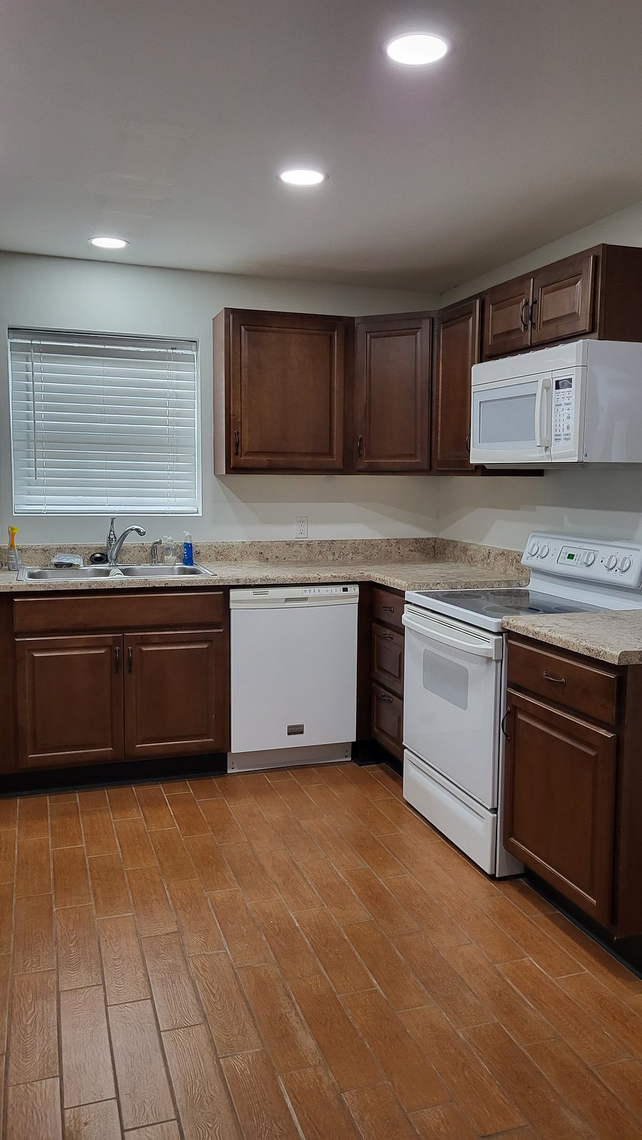 Furnished Finder property 676024_1 photo 4