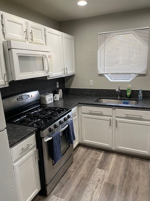 Furnished Finder property 676027_1 photo 4