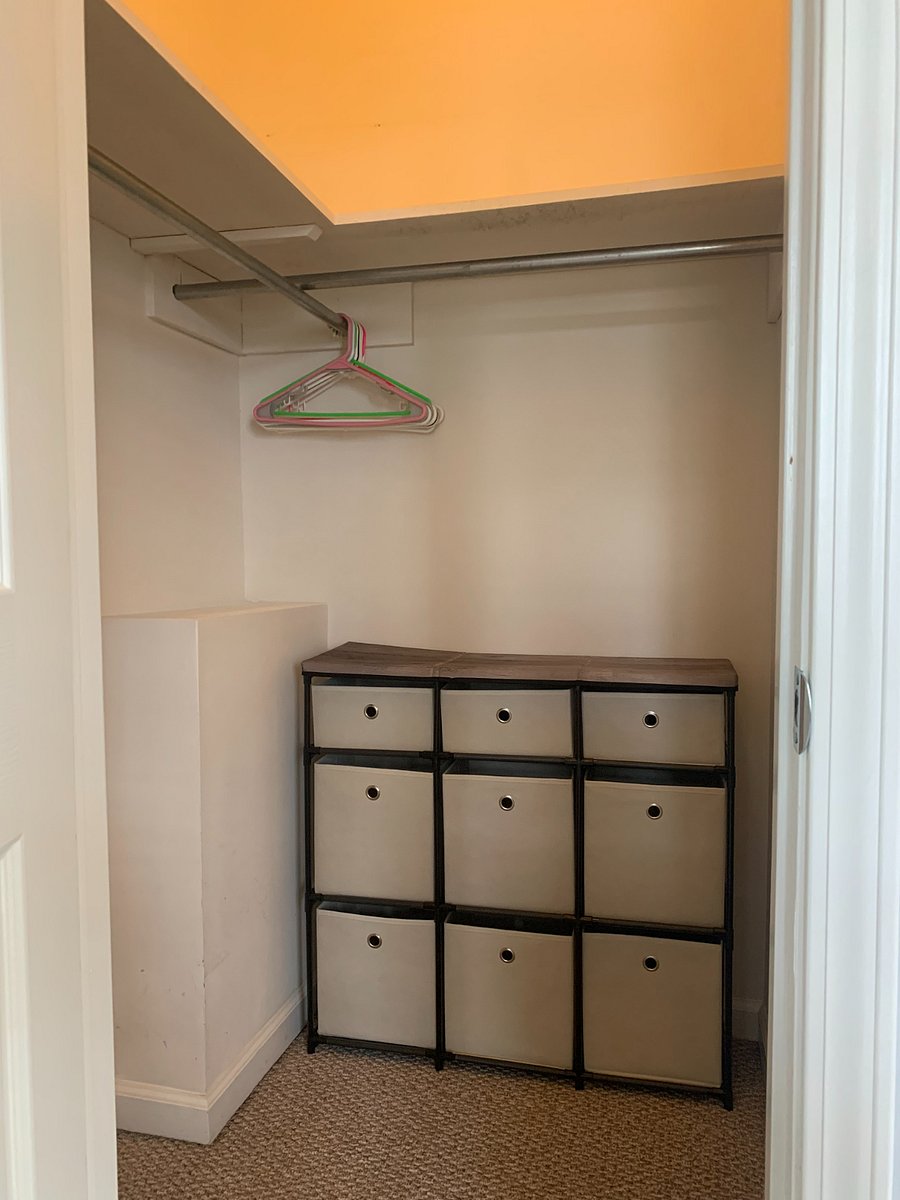 master bedroom, walk in closet