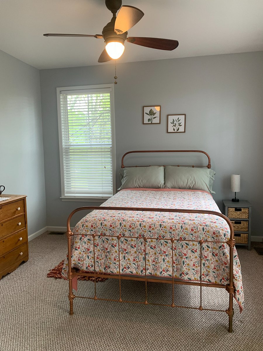 master bedroom, double bed