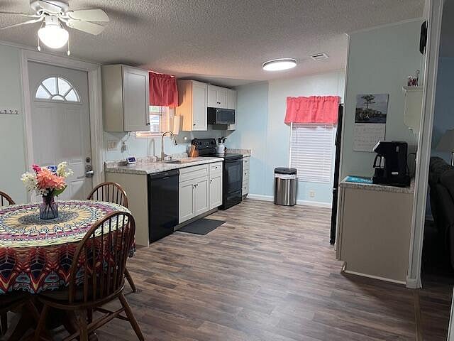 Furnished Finder property 676050_1 photo 3