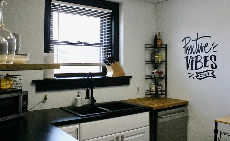 Positive kitchen vibes.