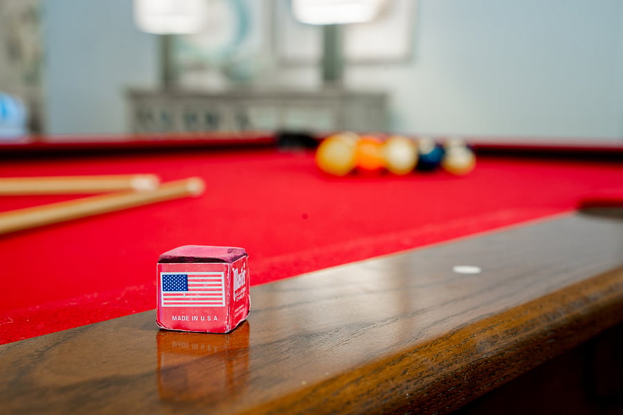 Pool table