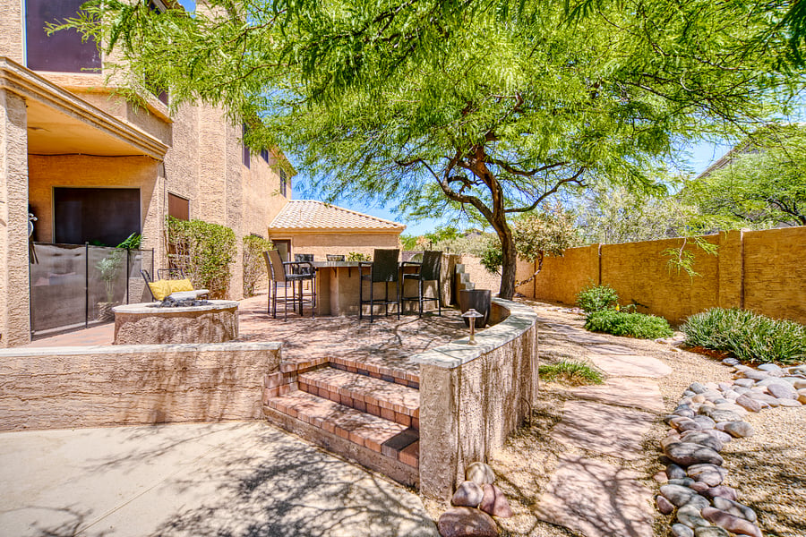 Firepit and kitchen
