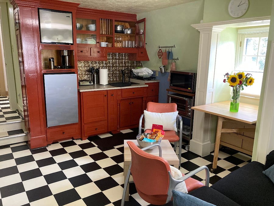 Furnished Finder property 676172_1 photo 3