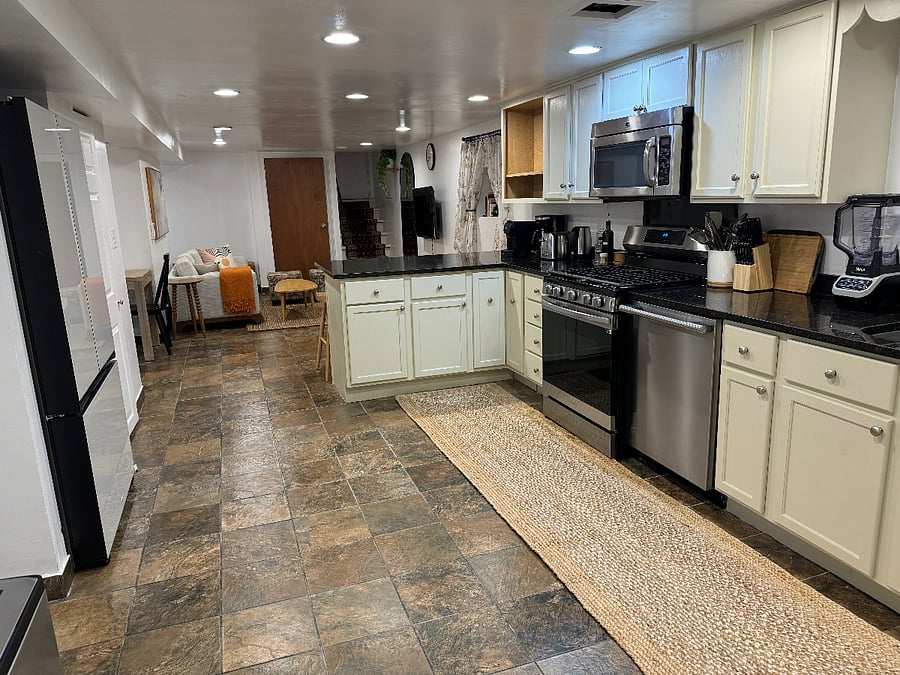 Furnished Finder property 676266_2 photo 4