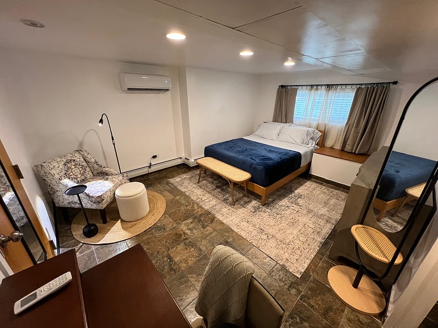 Bedroom #1
Queen bedroom
with medium firm memory foam mattress, will come with extra bed sheets set + 2 sets of towels for each occupant