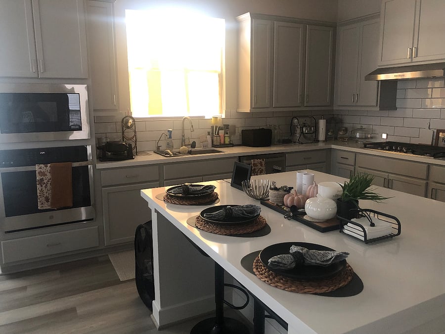 Fully Stocked Kitchen
