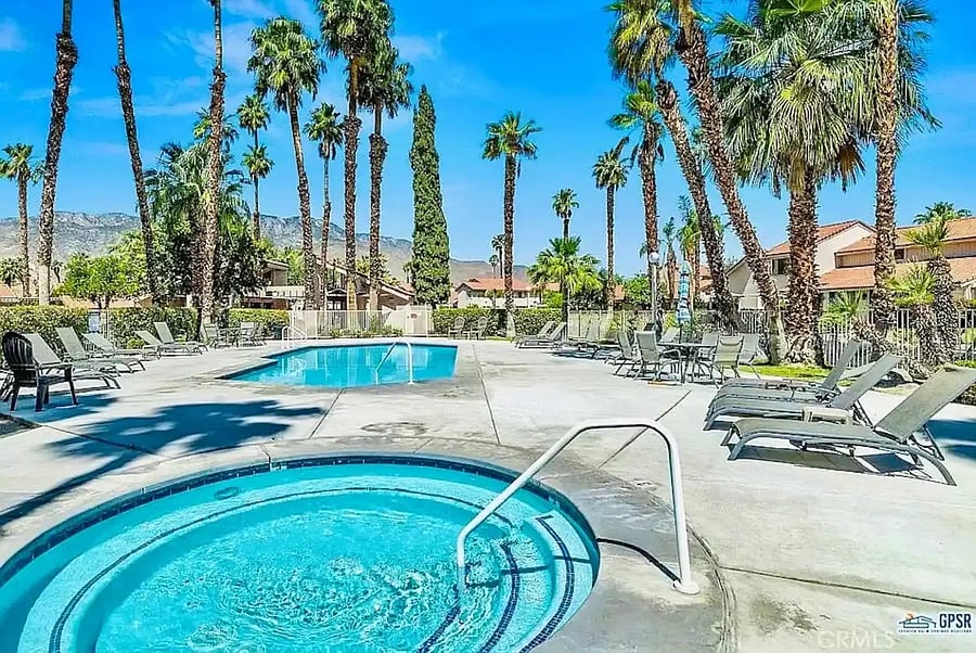 Furnished Finder property 676381_1 photo 18