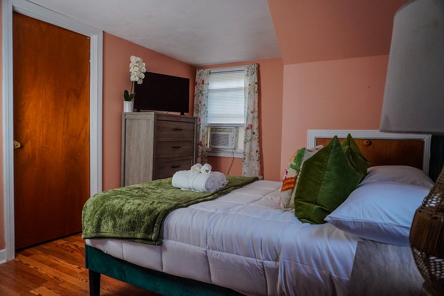 Furnished Finder property 676434_1 photo 24
