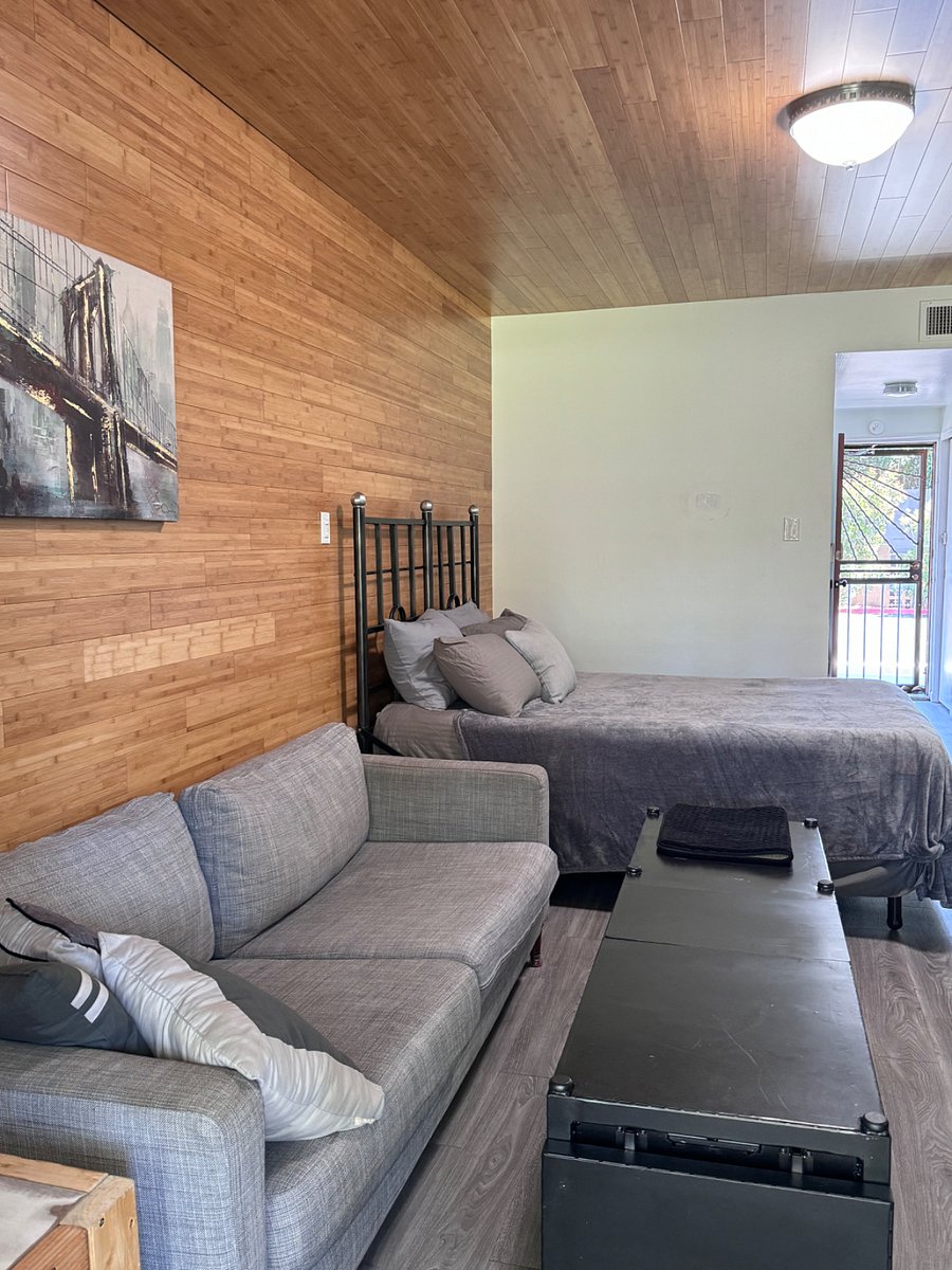 Furnished Finder property 676459_1 photo 4