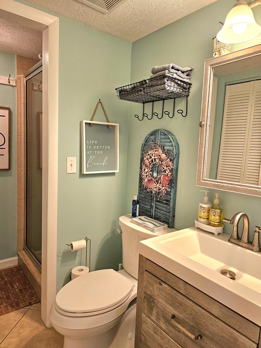 lower level bath