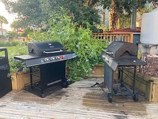 Each pool has 2 well maintained grills
