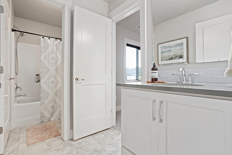 Upstairs Full Bath
