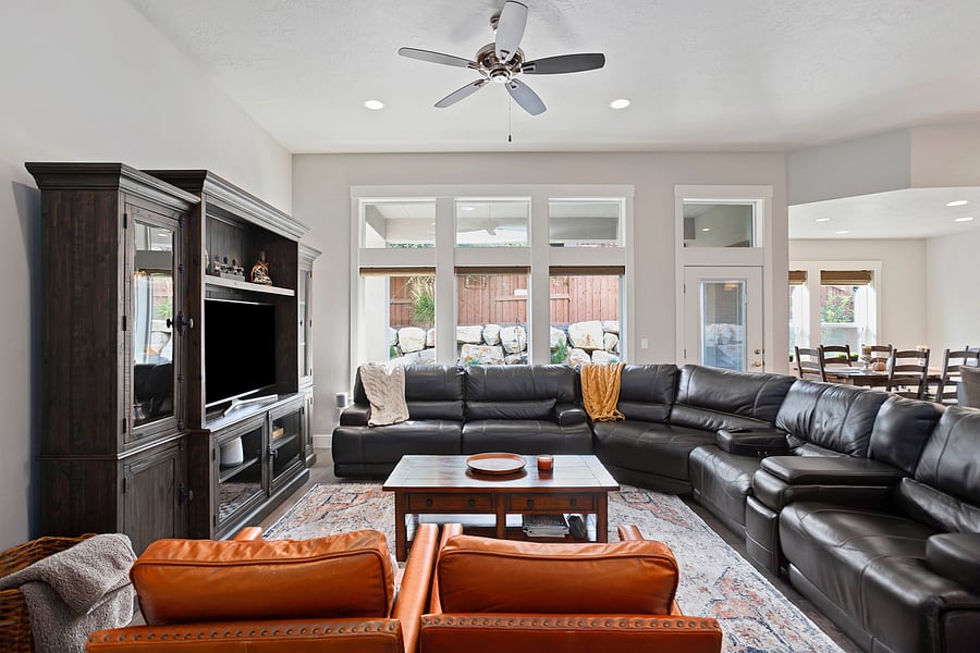Comfortable Living Area