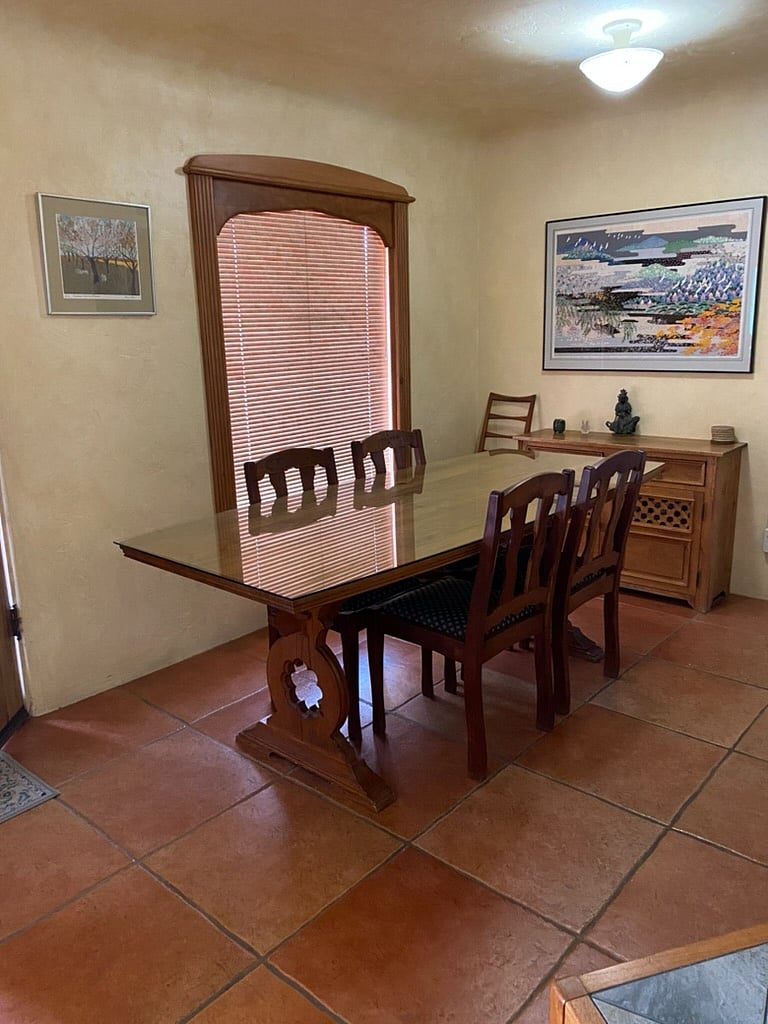 Dining area 2