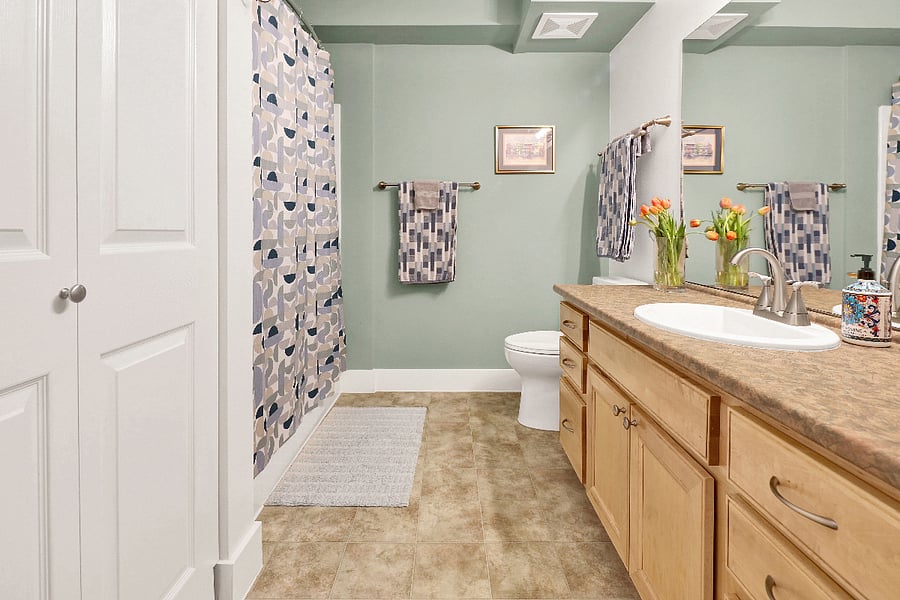 washer/dryer behind doors on left