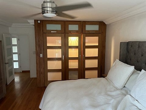 Master bedroom - looking at walk in closet