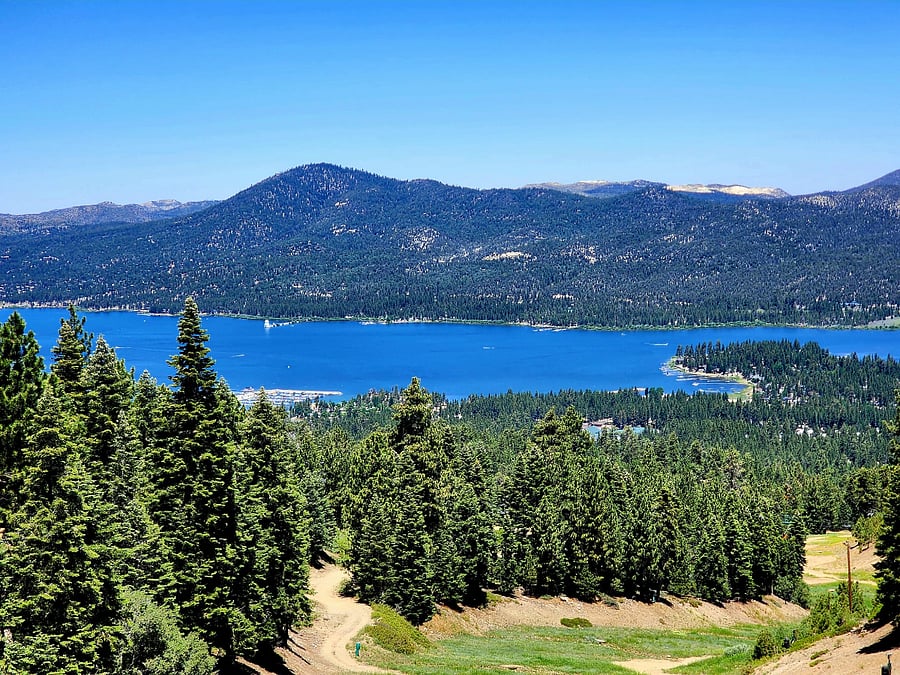 It doesnt get any better than this at Big Bear Lakeits truly breathtaking! Escape the city, stay with us, and explore this premier mountain and lake destination. Youll feel a world away from Southern California. 