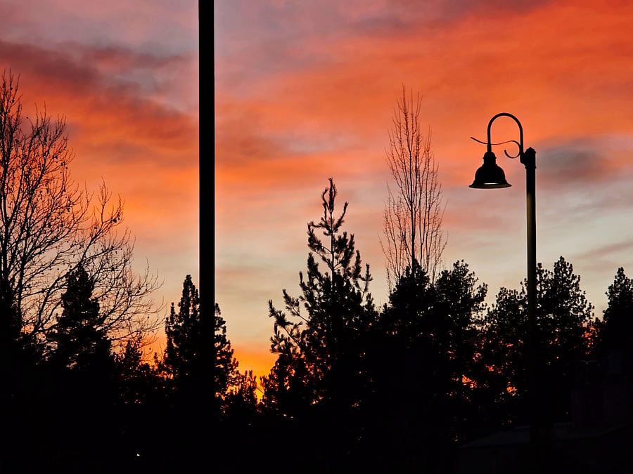 Enjoy a stunning sunset from Big Bear Village. From golden skies to the lakes mirror-like reflections, the views are breathtakingperfect for relaxing with family and friends. 