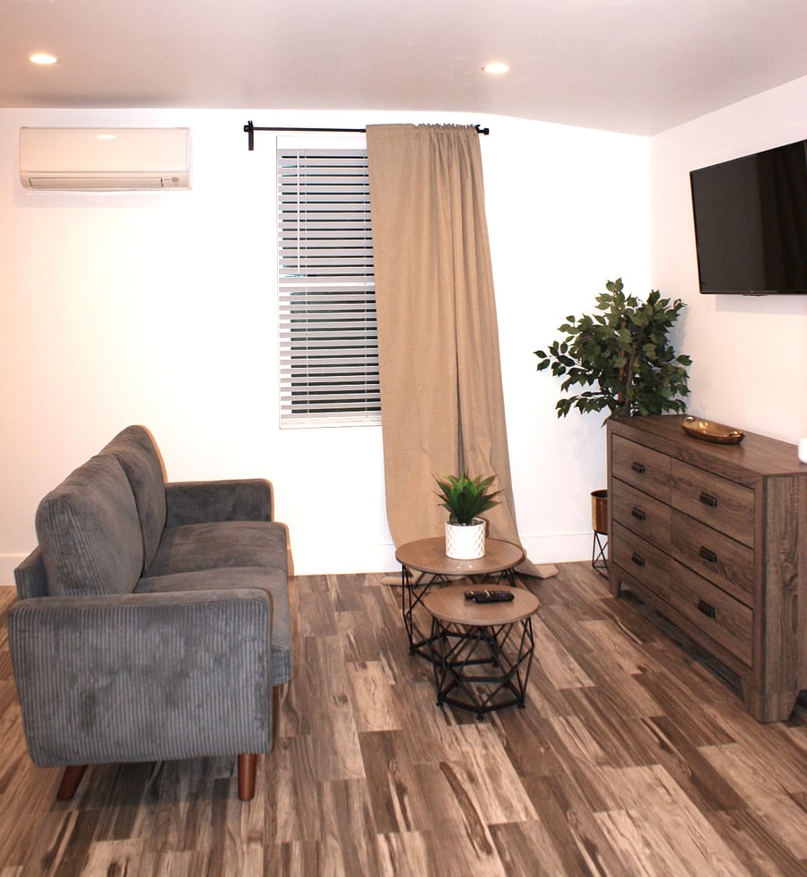 Furnished Finder property 676987_2 photo 8