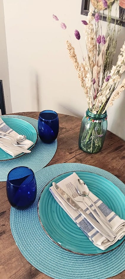 Detail of kitchen table