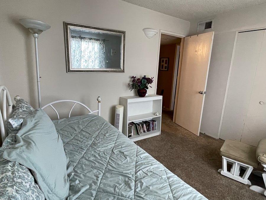 Guest room with rocker and Day bed. Pull out bed /mattress.Pack n play in closet.