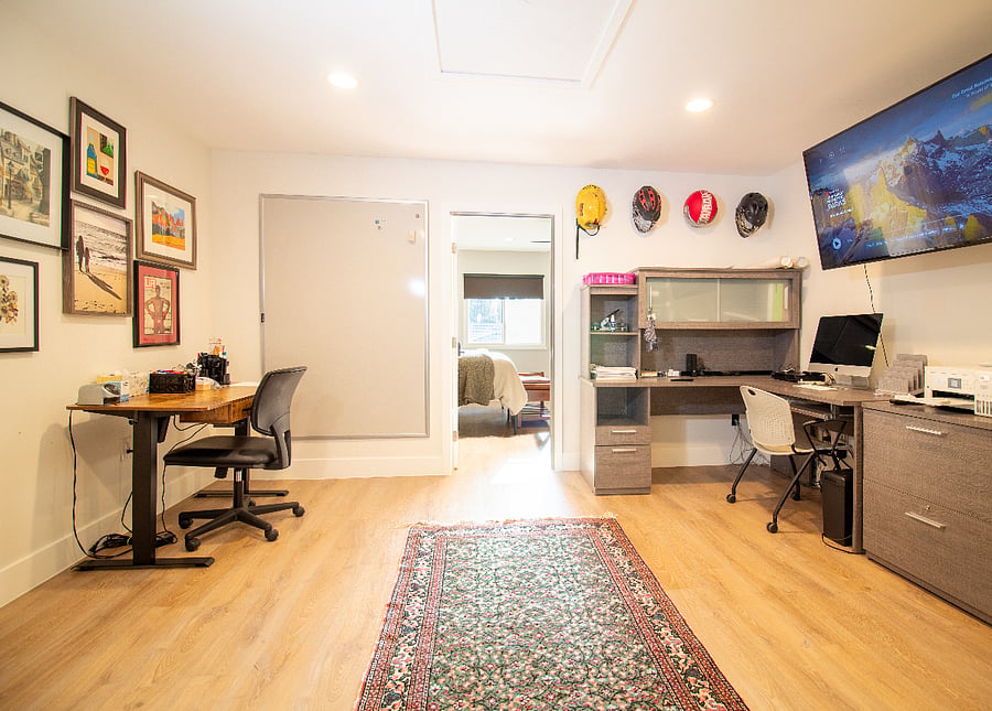 Office with two work stations