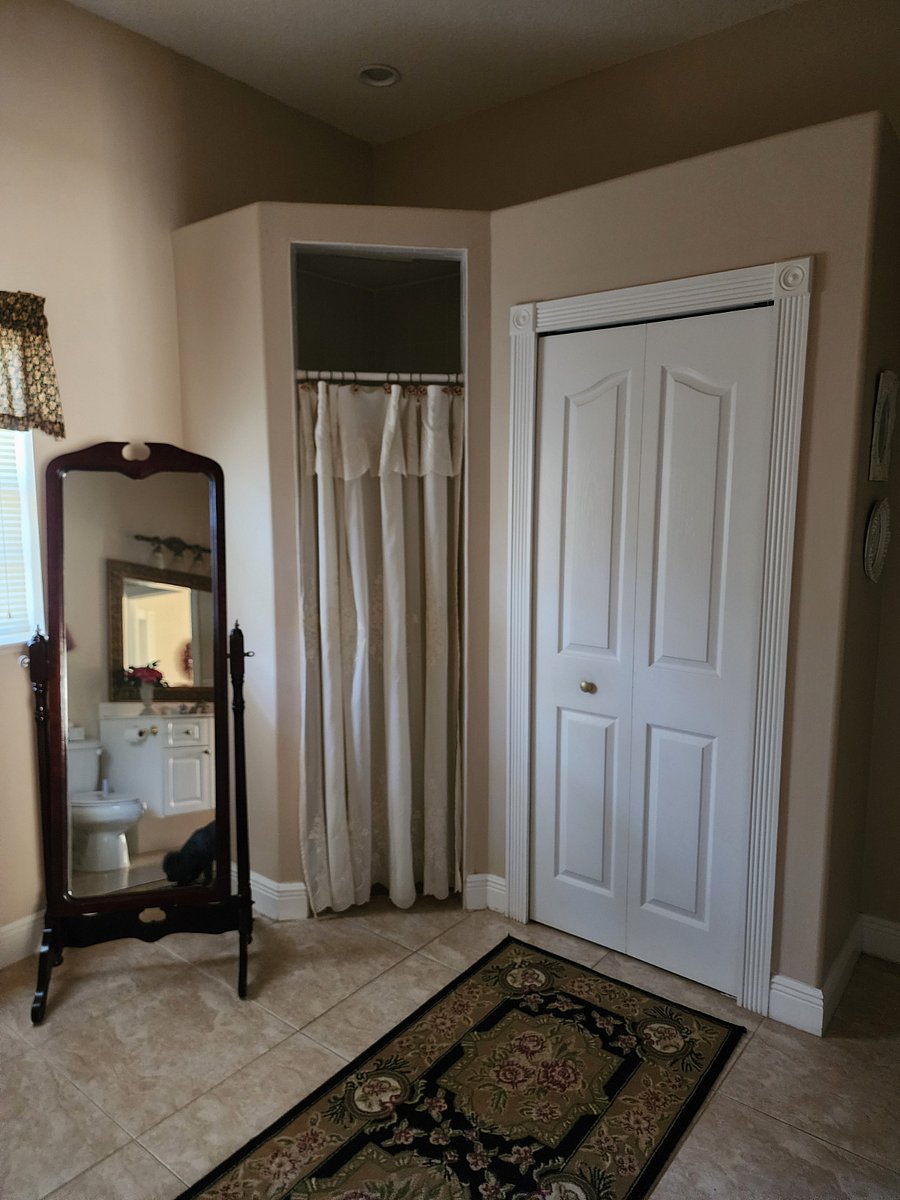 Furnished Finder property 677240_1 photo 13