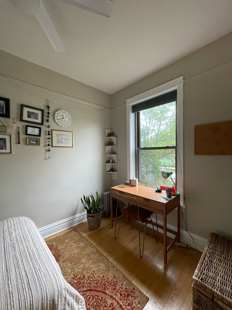 Bedroom A - desk