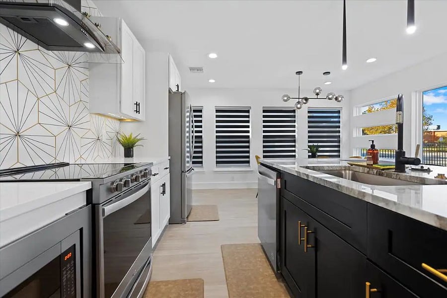 Furnished Finder property 677405_1 photo 25