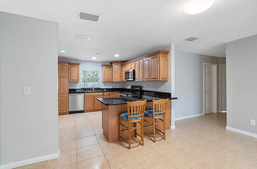 Furnished Finder property 677456_1 photo 7